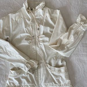 Lululemon Cream Spring running jacket